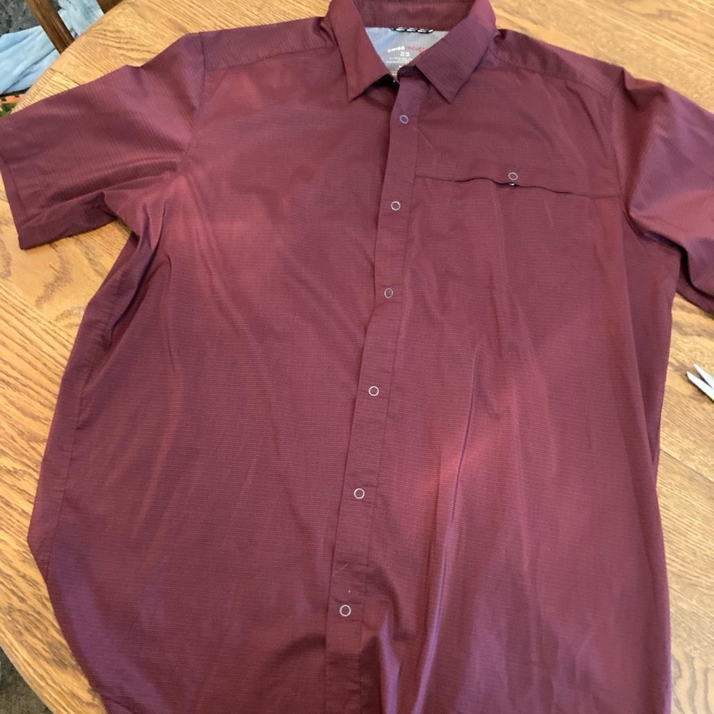 Mens Swiss Tech Outdoor Fishing Button Down Shirt